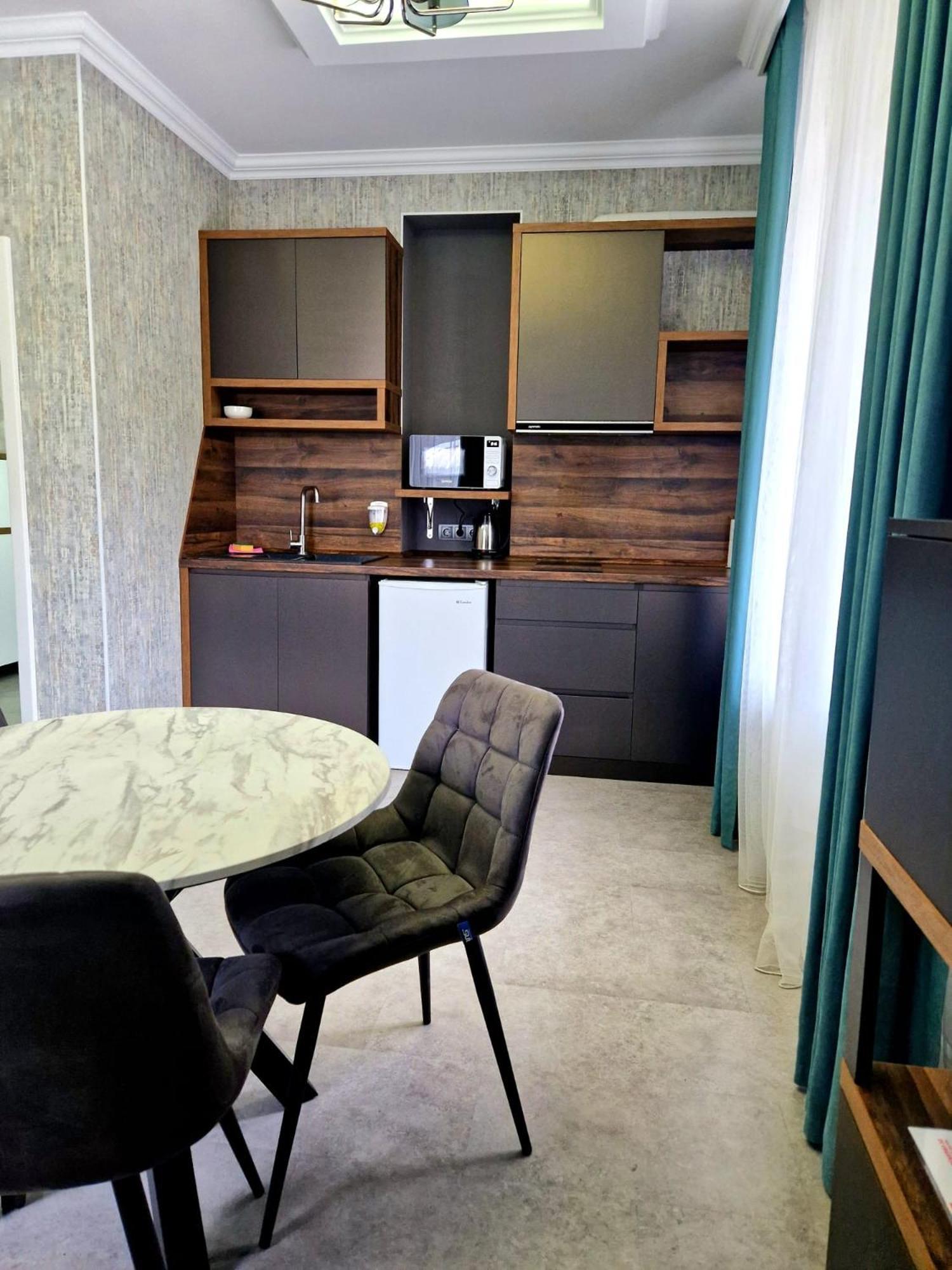Aparthotel White House Balti Zimmer foto